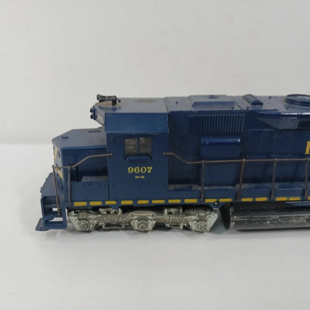 Athearn HO Scale B&O SDP-40 Powered Diesel Locomotive Blue 9607 4101 Vintage